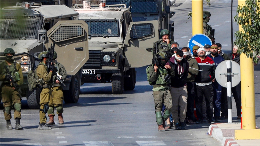 Israeli army arrests 18 more Palestinians in West Bank raids