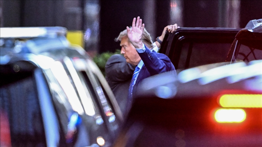 Trump'ın avukatları, müvekkilleri aleyhindeki "sus payı" davasının düşürülmesini talep etti