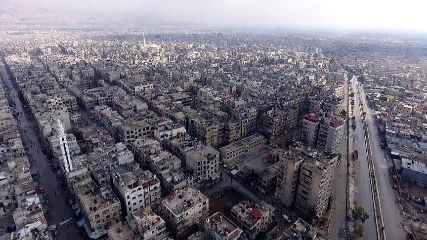 سوريا.. النظام يعتقل القادرين على حمل السلاح في الغوطة الشرقية
