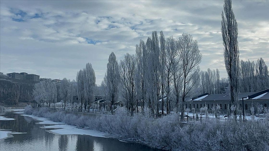 Erzurum, Ardahan ve Kars'ta soğuk hava etkisini sürdürüyor