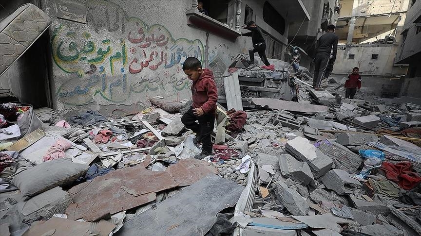 غزة تباد.. إسرائيل تقتل 6 فلسطينيين في قصف لمدنيين
