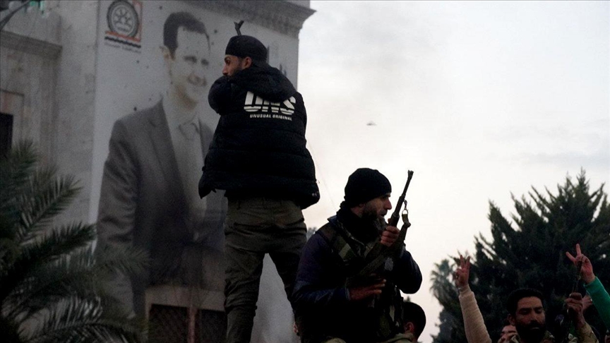 Syrie: Les groupes opposés au régime, qui contrôlent la province de Hama, progressent vers Homs