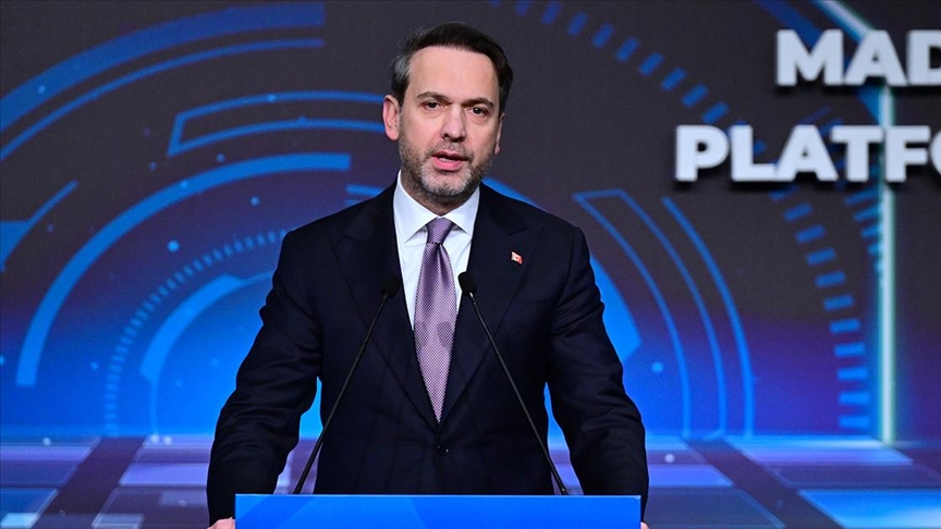 Bakan Bayraktar, Nijer'de altın sahasında ilk üretime 2025'te başlamayı planladıklarını bildirdi