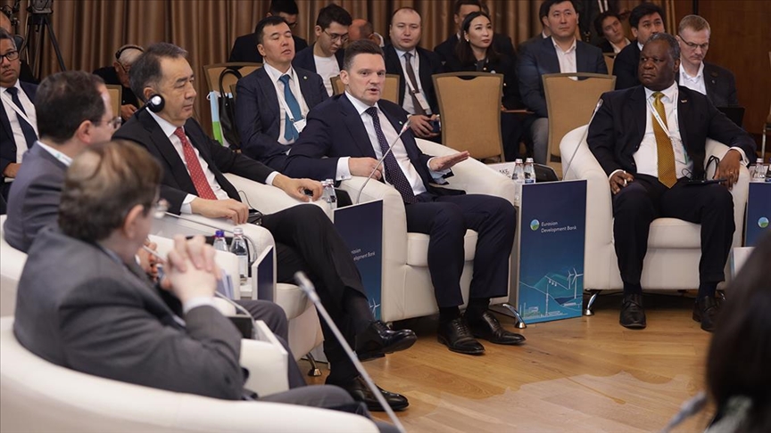 Avrasya Kalkınma Bankasından, Orta Asya ve Kafkasya'da sınır ötesi projeler için Türkiye'ye işbirliği çağrısı