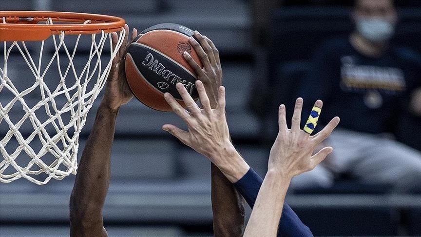 Paris Basketball beat Olympiacos 96-90 for 10th straight win in EuroLeague