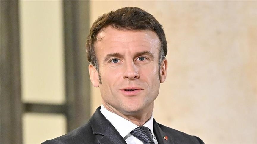 Syrie : Emmanuel Macron salue la chute de "l’Etat de barbarie"
