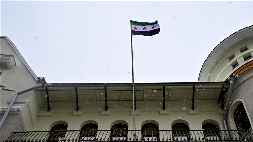Syria’s revolutionary flag raised over embassy in Moscow, says media Syria’s revolutionary flag raised over embassy in Moscow, says media