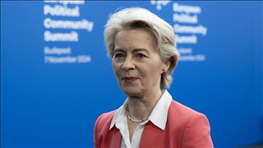 AB Komisyonu Başkanı von der Leyen, Suriye'nin bütünlüğü için bölge liderleriyle görüşecek