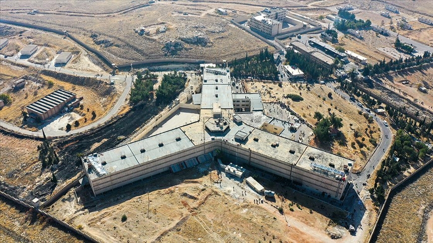 Suriye'de Sednaya'daki gizli bölmeleri araştıran ekipler, cezaevinde gizli alan bulunmadığını açıkladı