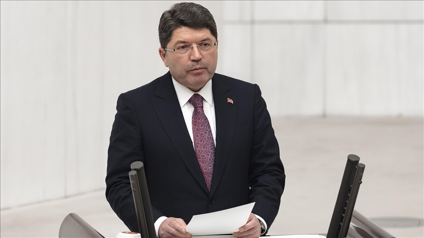 Adalet Bakanı Tunç: Yeni anayasayı, hak ve özgürlüklerimizi koruyacak bir toplum sözleşmesi olarak görüyoruz