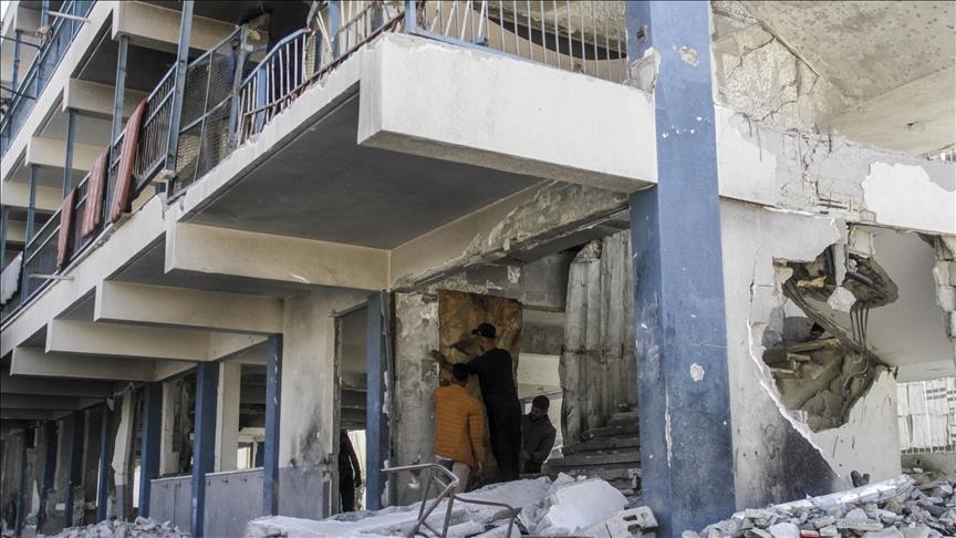 Israel kills 25 Palestinians in airstrike on home in northern Gaza