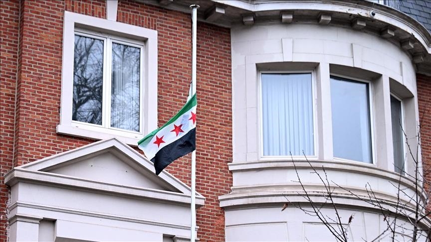 بعد ألمانيا.. بلجيكا توقف قبول طلبات اللاجئين السوريين