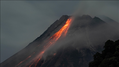 Tens of thousands ordered to leave due to volcanic eruption in Philippines