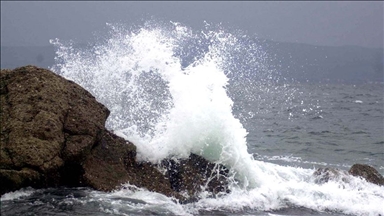 Meteorolojiden Doğu Karadeniz için fırtına uyarısı