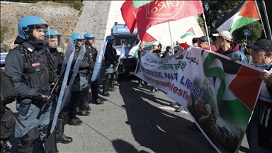 Italija: Sukob demonstranata i policije tokom marša podrške Palestini u Torinu