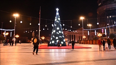 Скопје, Приштина, Тирана украсени за новогодишните празници