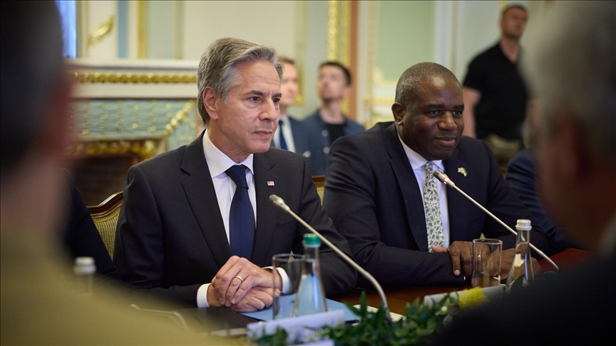 Top US, UK diplomats discuss situation in Syria