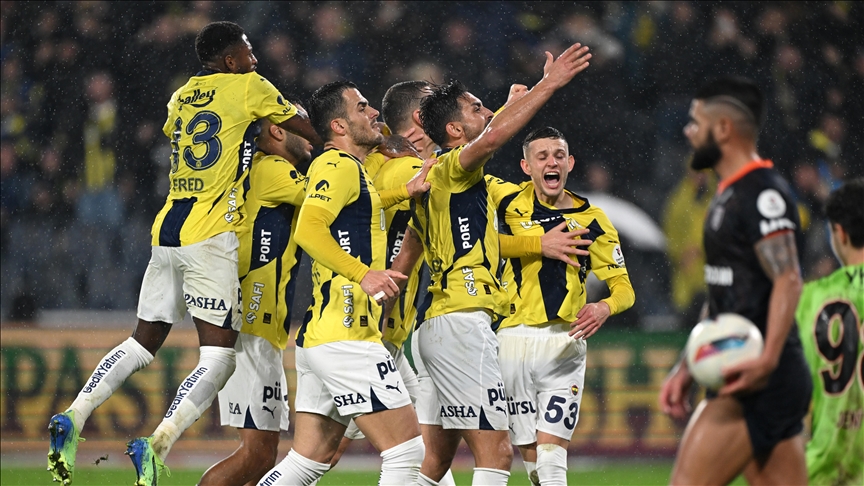 Fenerbahçe golcüleriyle güldü