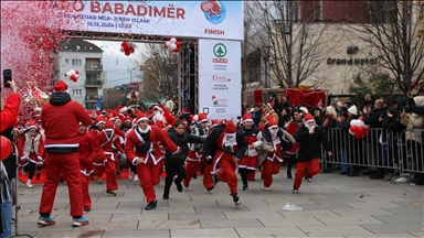 Hundreds run in ‘Santa Claus’ costumes in Kosovan capital