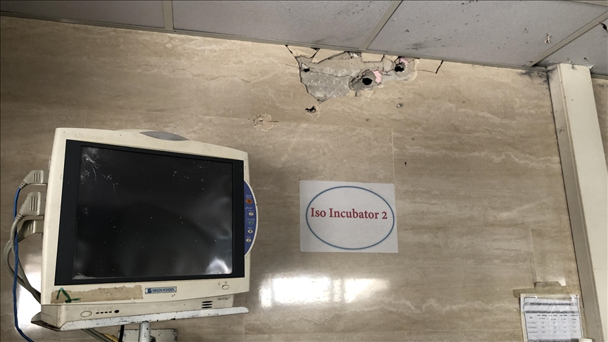 İsrail, Gazze'deki Kemal Advan Hastanesi'nde jeneratörleri, su depolarını ve oksijen şebekesini hedef aldı