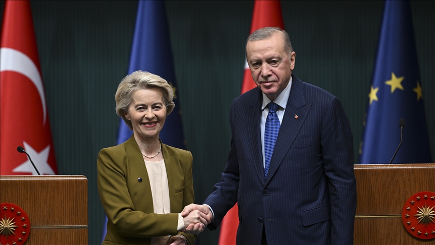 Úrsula von der Leyen destaca la importancia de la reconstrucción de Siria para la Unión Europea