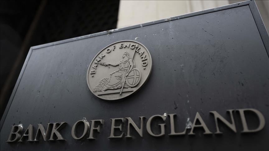 Bank of England leaves interest rates on hold, warns of declining UK economic activity