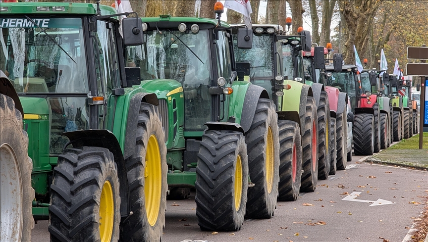 Mercosur : des agriculteurs manifestent devant le Parlement européen à Strasbourg