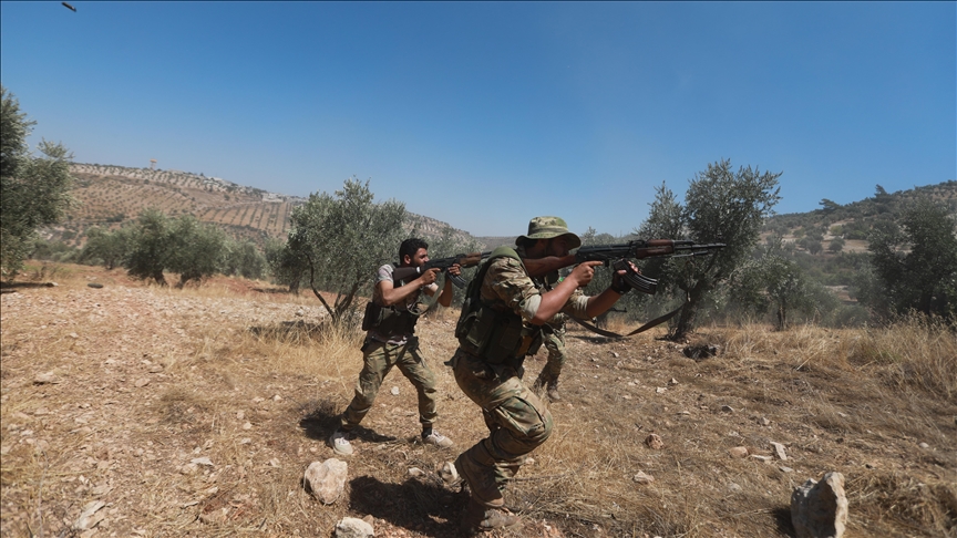 Iraq sends 1,905 Syrian soldiers back home