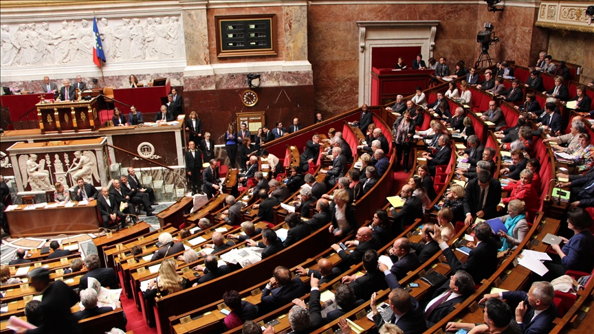 French parliament adopts special law to keep gov’t functioning until new budget ready