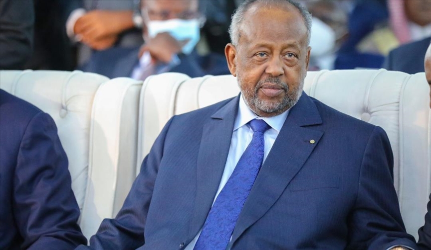 Macron et Guelleh s'entretiennent pour « renforcer le partenariat stratégique » entre la France et Djibouti