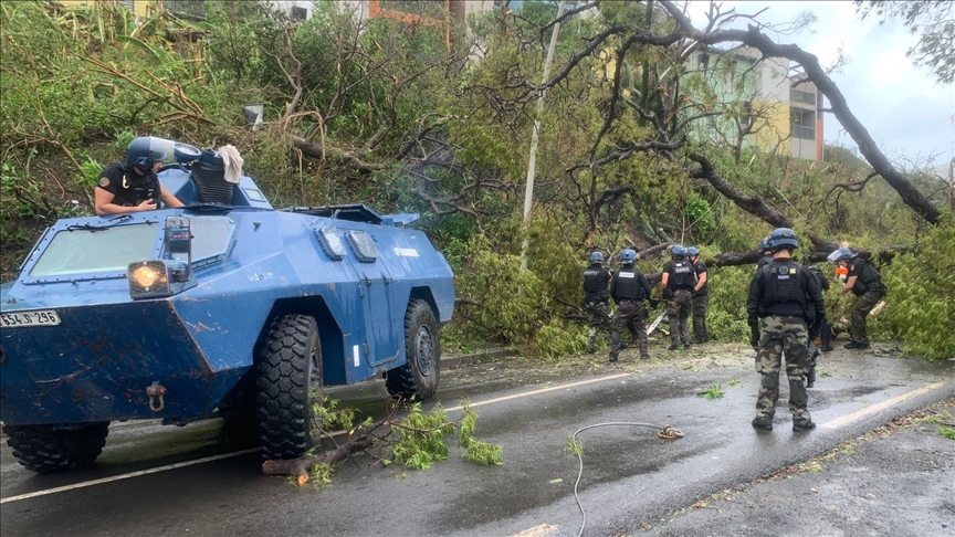 Cyclone Chido : Emmanuel Macron quitte Mayotte après deux jours de visite