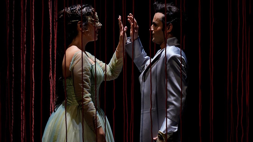 Tüm zamanların aşkı "Romeo ve Juliet" modern bir rejiyle Opera Sahnesinde seyirciyle buluşacak