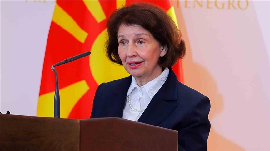 Presidentja Siljanovska-Davkova uron komunitetin turk në Maqedoni të Veriut për festën e 21 dhjetorit