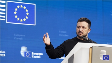 Zelenskyy says Ukraine must do everything to make 2025 ‘year of just peace’