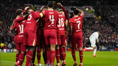 Liverpool win 9-goal thriller at Tottenham Hotspur in English Premier League