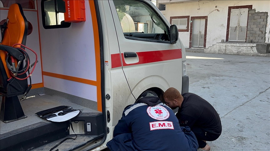 Israeli forces place explosive-laden box near northern Gaza hospital, video shows