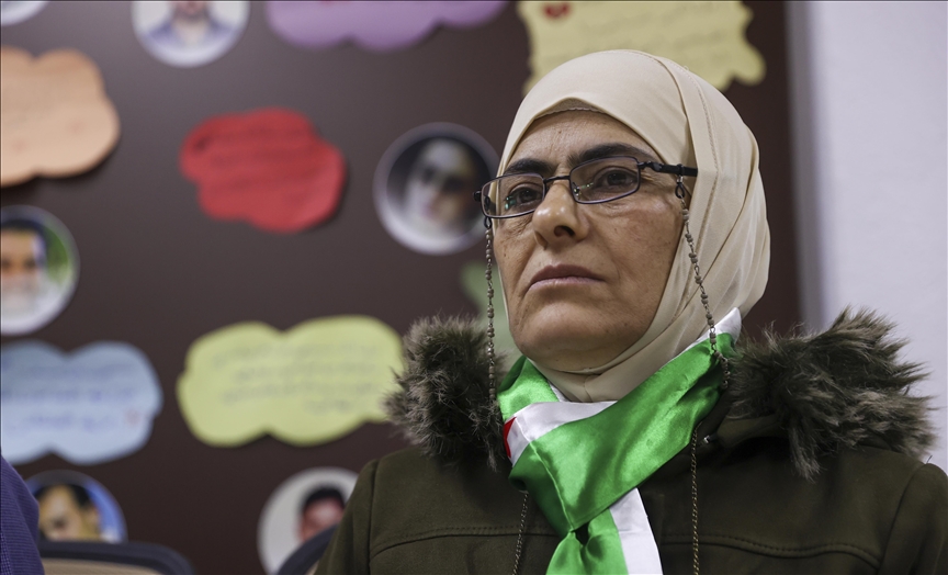 رابطة معتقلي ومفقودي سجن صيدنايا: أكثر من 4 آلاف عائلة طرقت بابنا