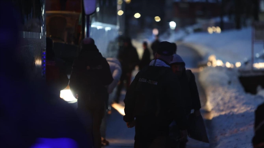 BiH: Migranti u Bihaću radi nestanka ”struje” izmješteni iz kampa ”Lipa” u ”Boriće”