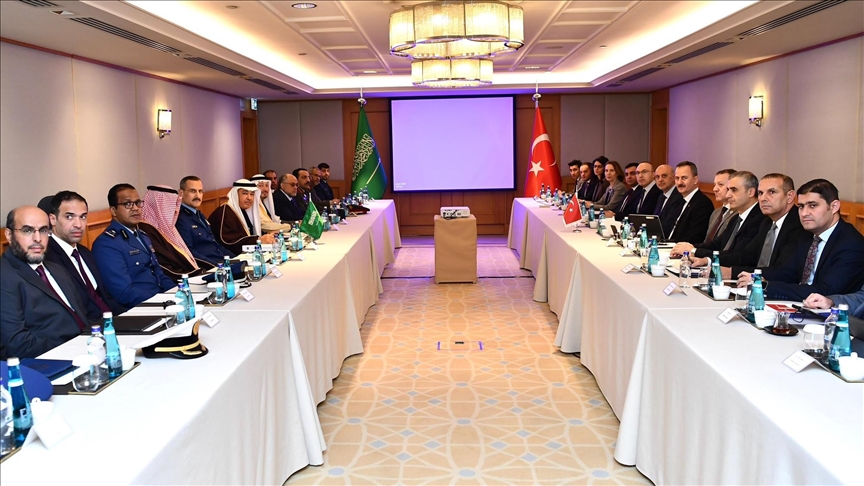 رئیس اداره صنایع دفاعی ترکیه با هیات عربستان سعودی دیدار کرد