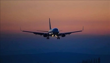 France/Aéroport de Nice : un SDF se faufile sur le tapis à bagages pour s’introduire sur la piste