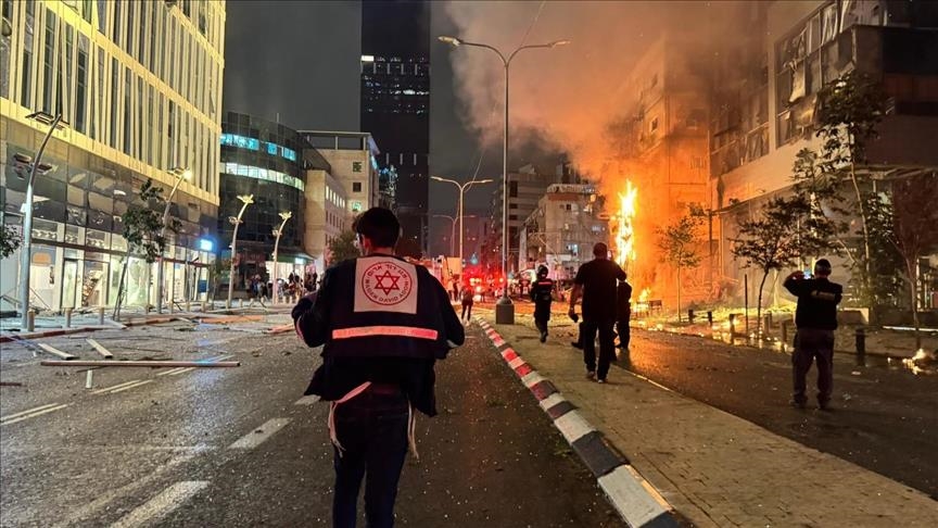 لا ينامون الليل.. هجمات الحوثيين تربك حياة ملايين الإسرائيليين (تقرير إخباري)