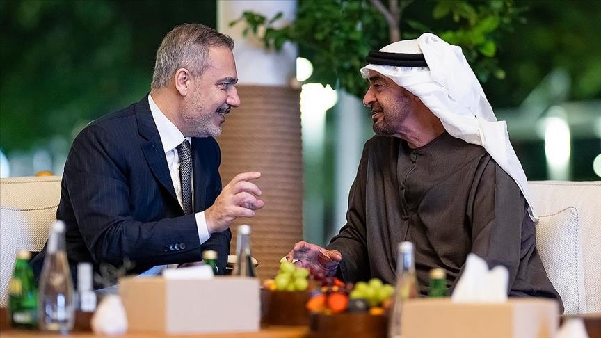 Hakan Fidan rencontre le président des Émirats arabes unis, Mohammed Bin Zayed Al Nahyan