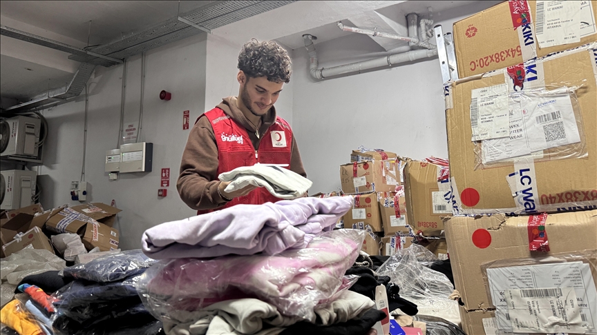 Filistinli genç Türkiye'ye vefa borcunu ödemek için Kızılay gönüllüsü oldu