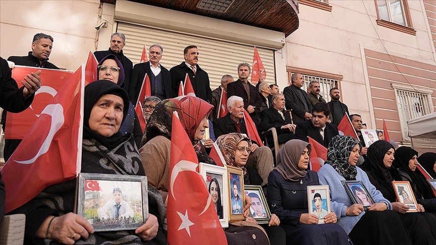 Diyarbakır anneleri evlat nöbetini kararlılıkla sürdürüyor