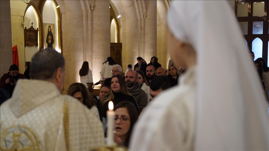Christians in Aleppo celebrate Christmas at Catholic Church in Syria