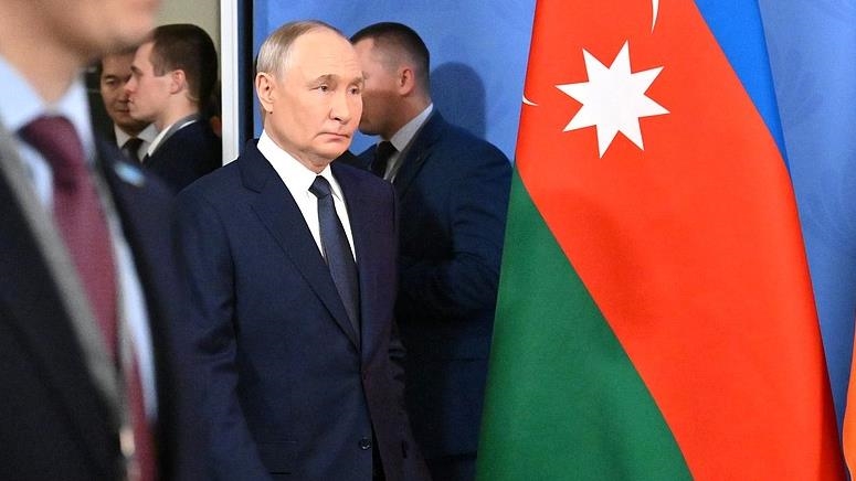 Путин предложил лидерам СНГ почтить память погибших при крушении самолета близ казахстанского Актау