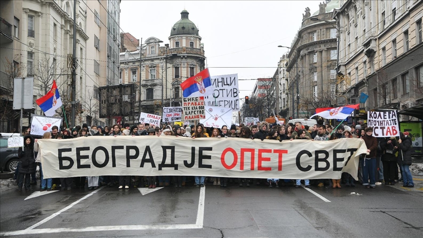 Studenti u Beogradu na protestnoj šetnji do Vrhovnog javnog tužilaštva