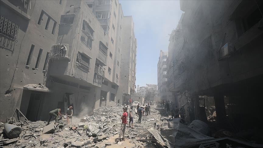 بينهم طفلان و3 سيدات.. إسرائيل تقتل 14 فلسطينيا في غزة