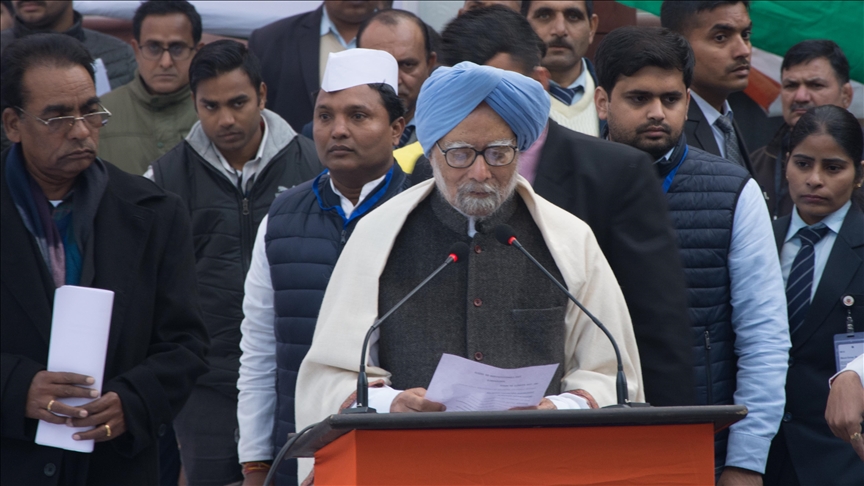 Former Indian Premier Manmohan Singh dies at 92