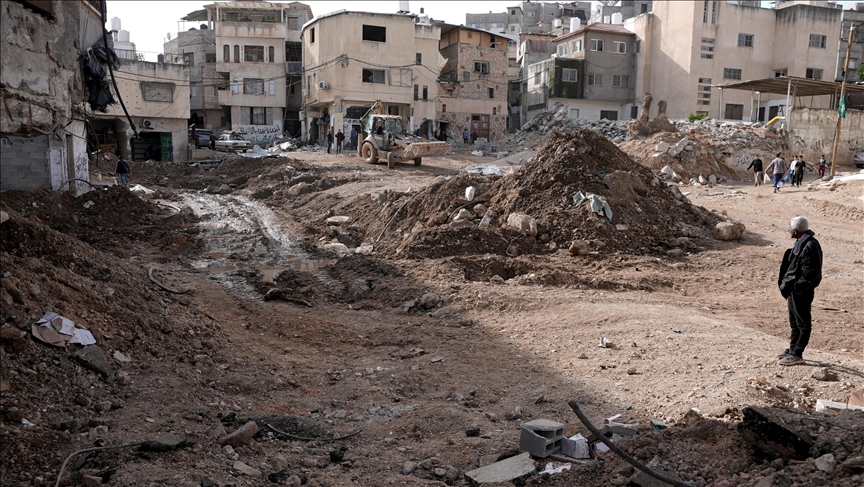 مخيما طولكرم ونور شمس بالضفة.. إسرائيل تضرب كل مناحي الحياة (تقرير إخباري)